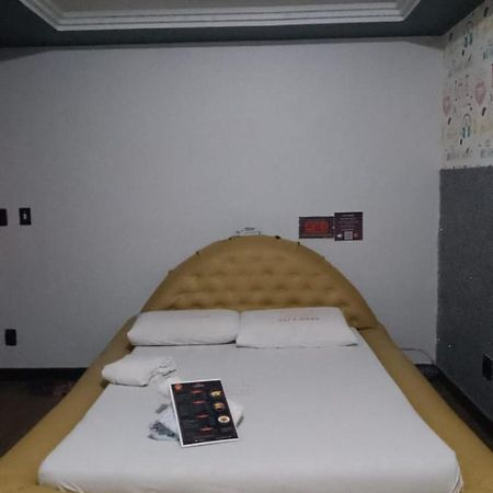 Hotel L Motel 1001 Noites - Setor O Brasília Buitenkant foto